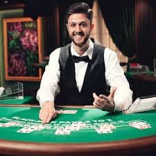 Putaran bonus dengan peluang hadiah ekstra Bonus mini-game dalam Monopoly Live dengan hadiah tambahan